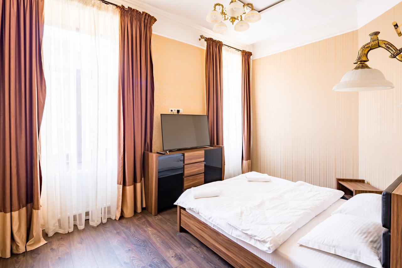 Leogrand Apartments On Doroshenka Street 1 Liov Exterior foto